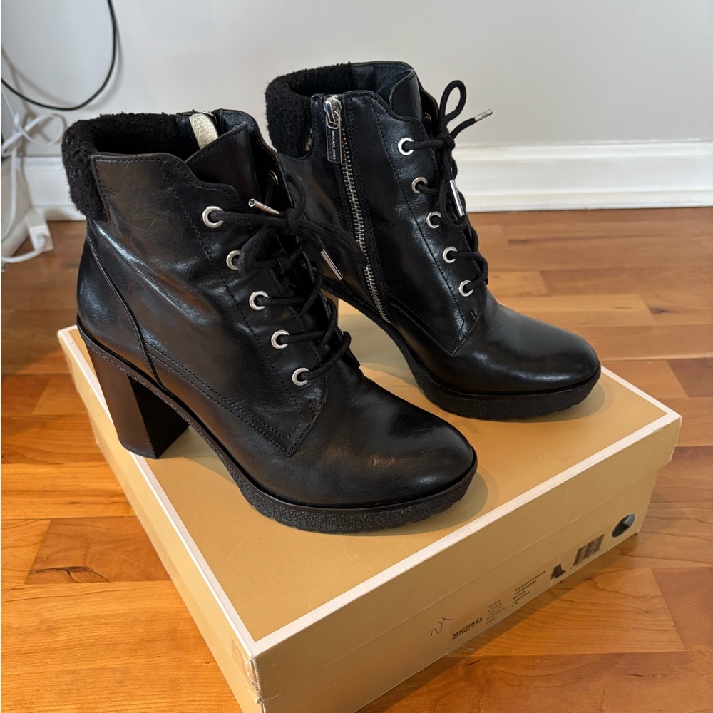 Michael Kors Black Kim Lace Up Bootie Leather Ankle Boots, 7 M - Picture 13 of 14